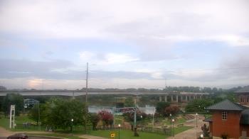 Weather camera view of Miss Lauras.